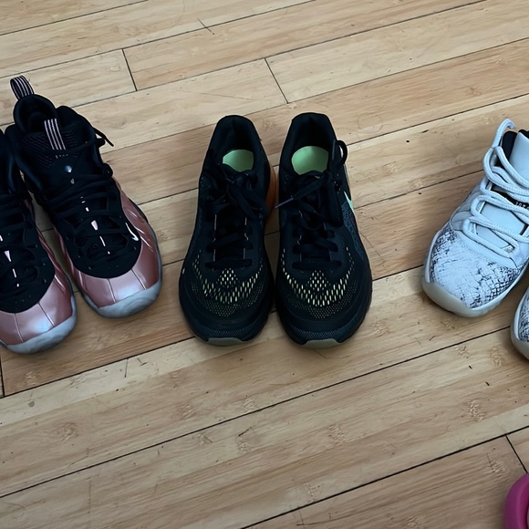 Colorful Nike - Picture 2 of 4